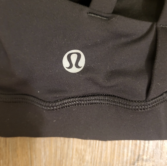 Lululemon Energy bra black size 4 - Picture 7 of 9